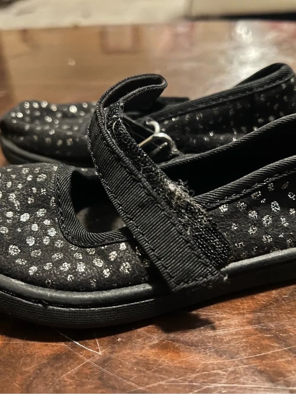 TOMS Kids Black Sparkle Hook-and-Loop Mary Janes
